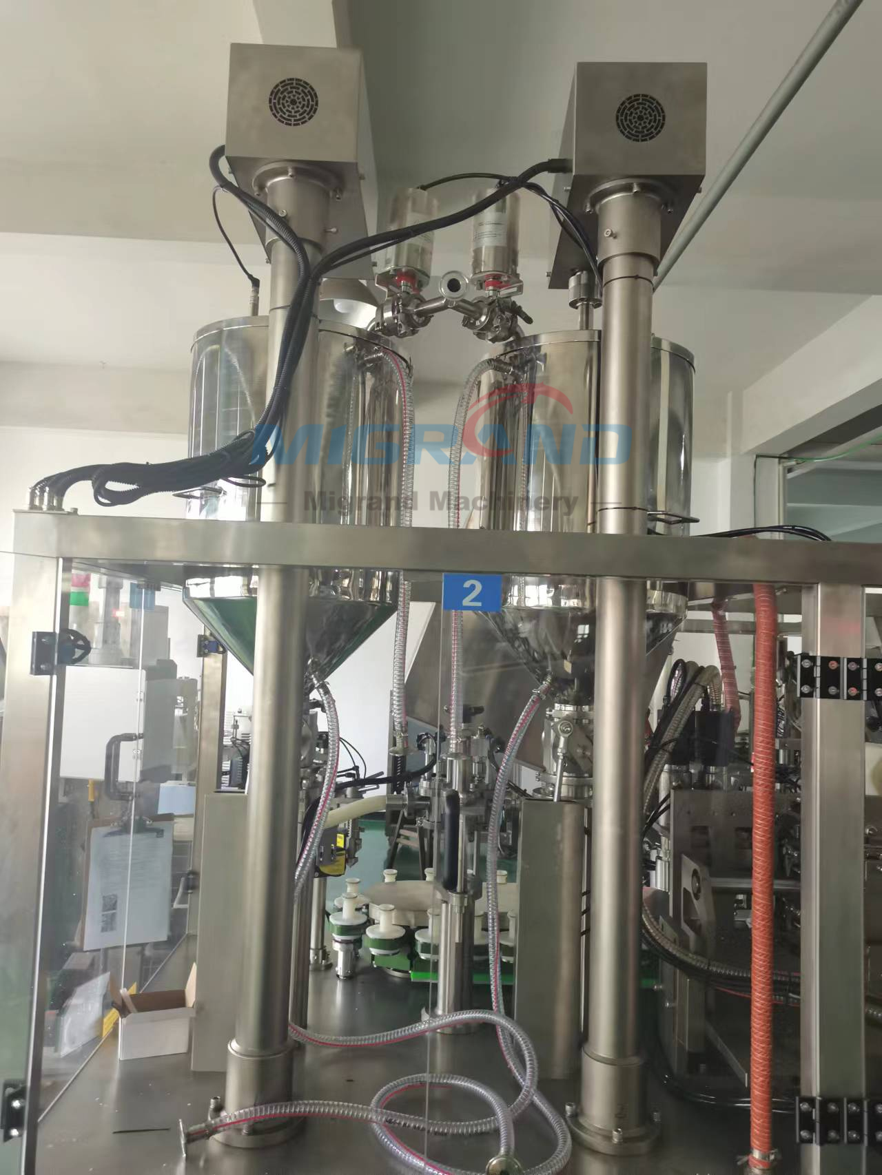 GD-150A Hopper with heating and mixing-1 ГД-150А Бункер с подогревом и перемешиванием-1