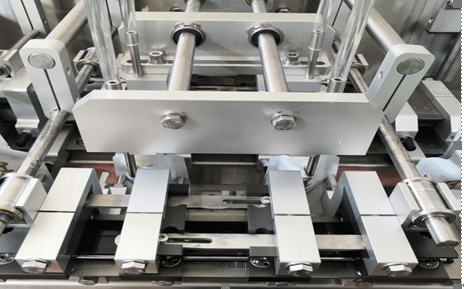 Средство для открытия сумок开袋辅助装置