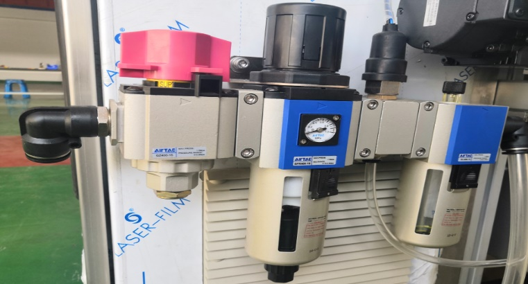 Фильтр разделения масла и воды Yadeke亚德客油水分离过滤器